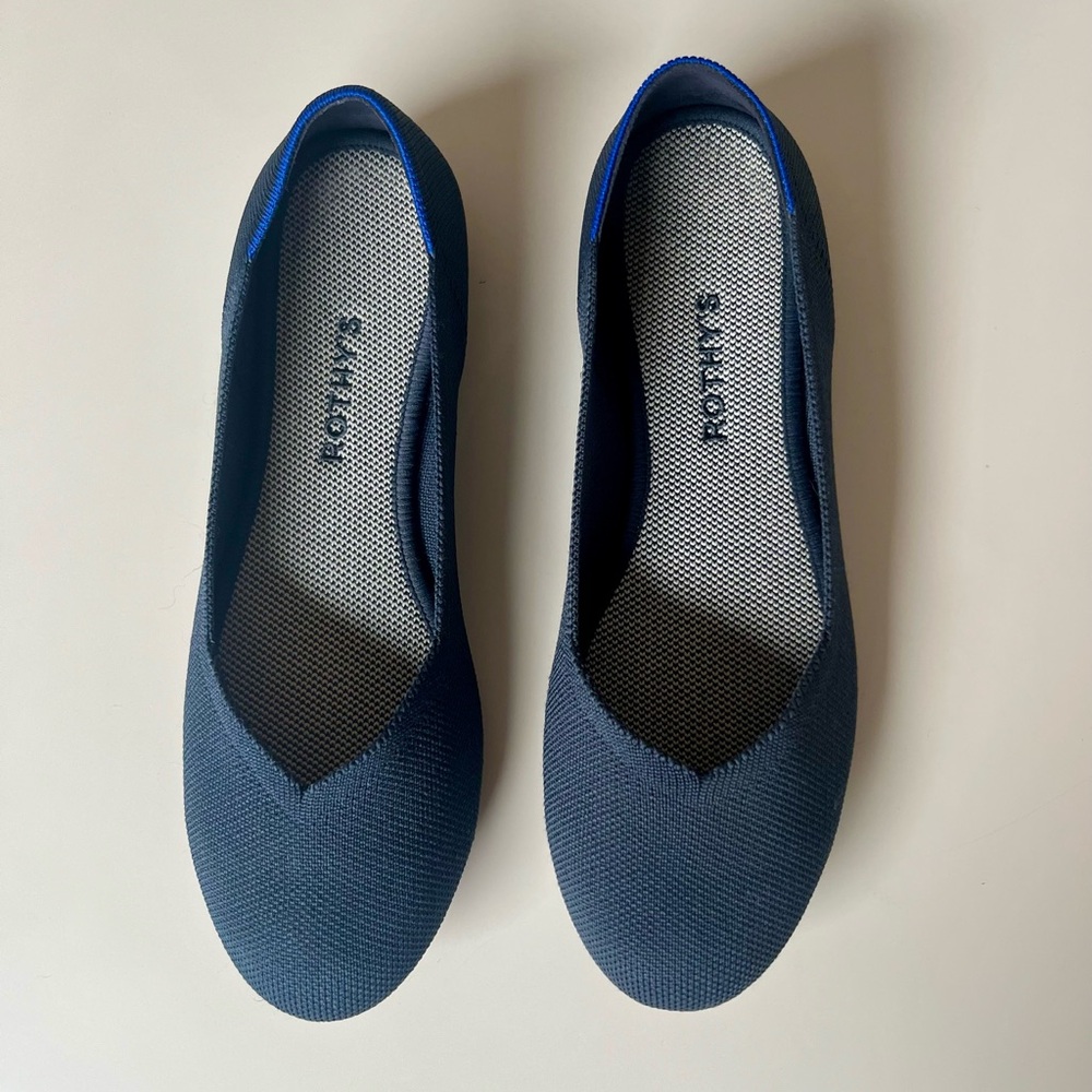 LIKE NEW- Rothy's Women's Blue Flats size 10